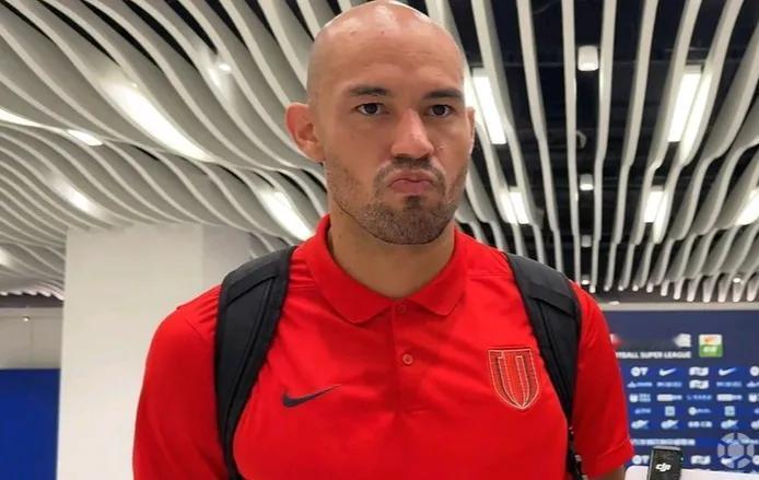 成都蓉城外援费利佩同意归化国足，但其承认有两点是阻碍！在备战新赛季的中超联赛时