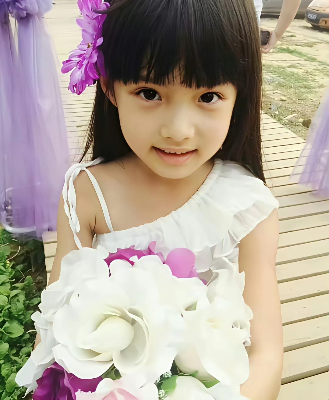 什么叫从小美到大？童星艾米，颜值几乎没有变化，一路惊艳至今