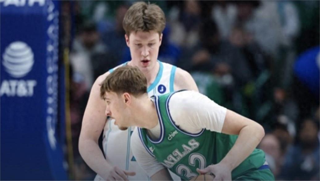 那位更衣室工作人员赛后低声说：“弗拉格空砍49分，输球后他在通道里狠狠踢了墙壁一