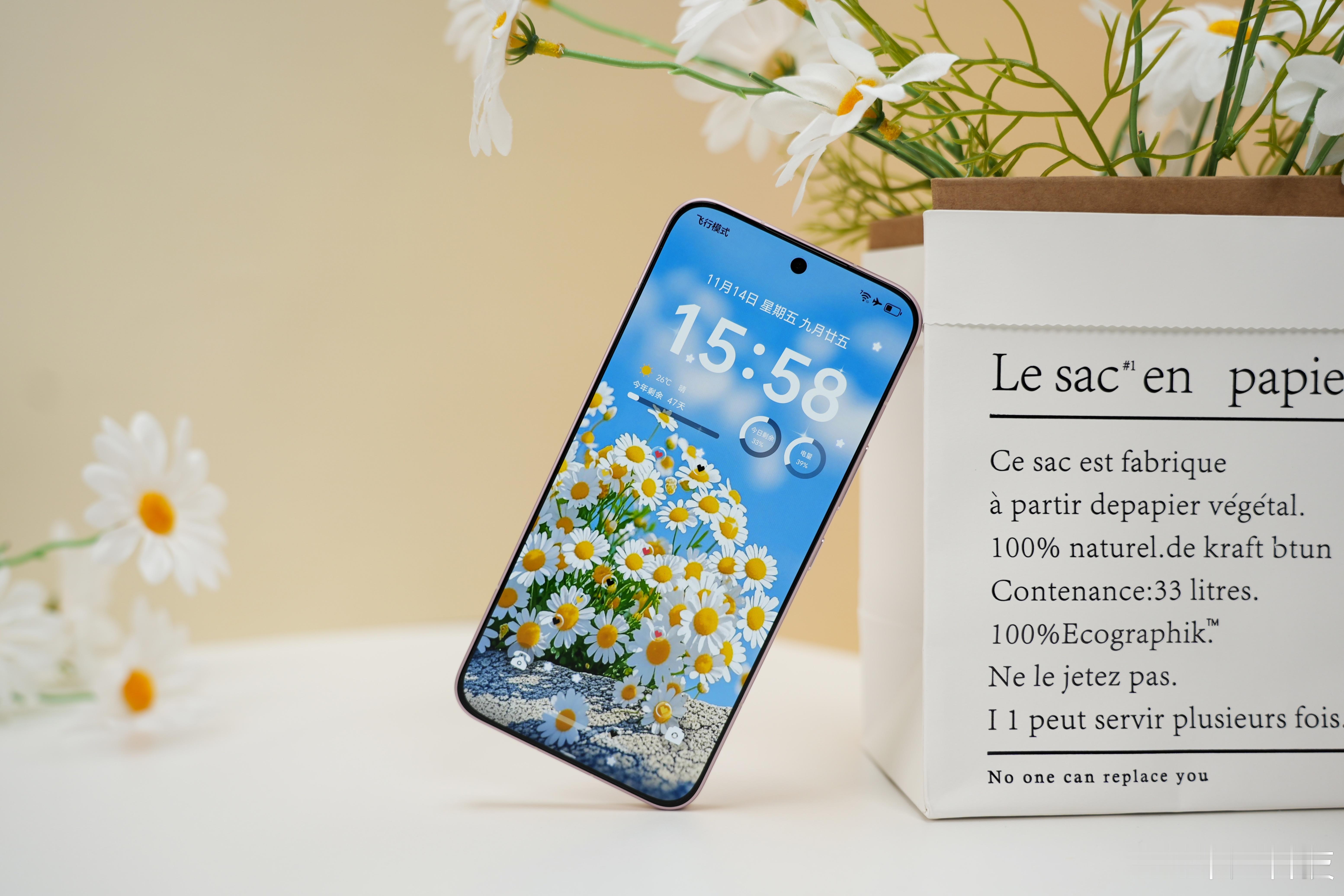 荣耀500Pro已上手，这个星光粉配色好看吗？😍整机采用iPhone同款的一