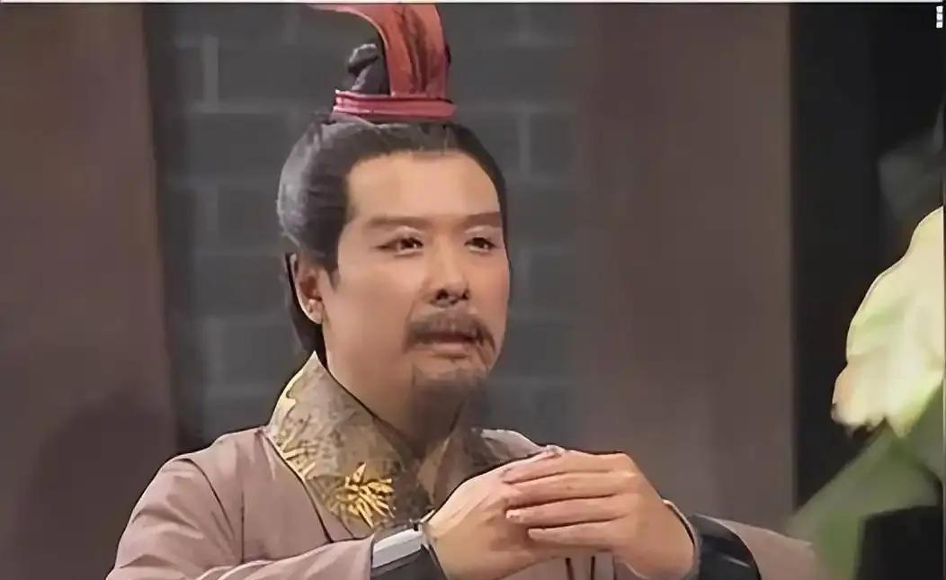 刘备备，你说说，火烧博望坡是咋回事？是烧了曹军的粮草辎重了吗？说实话，这个嘛，怪
