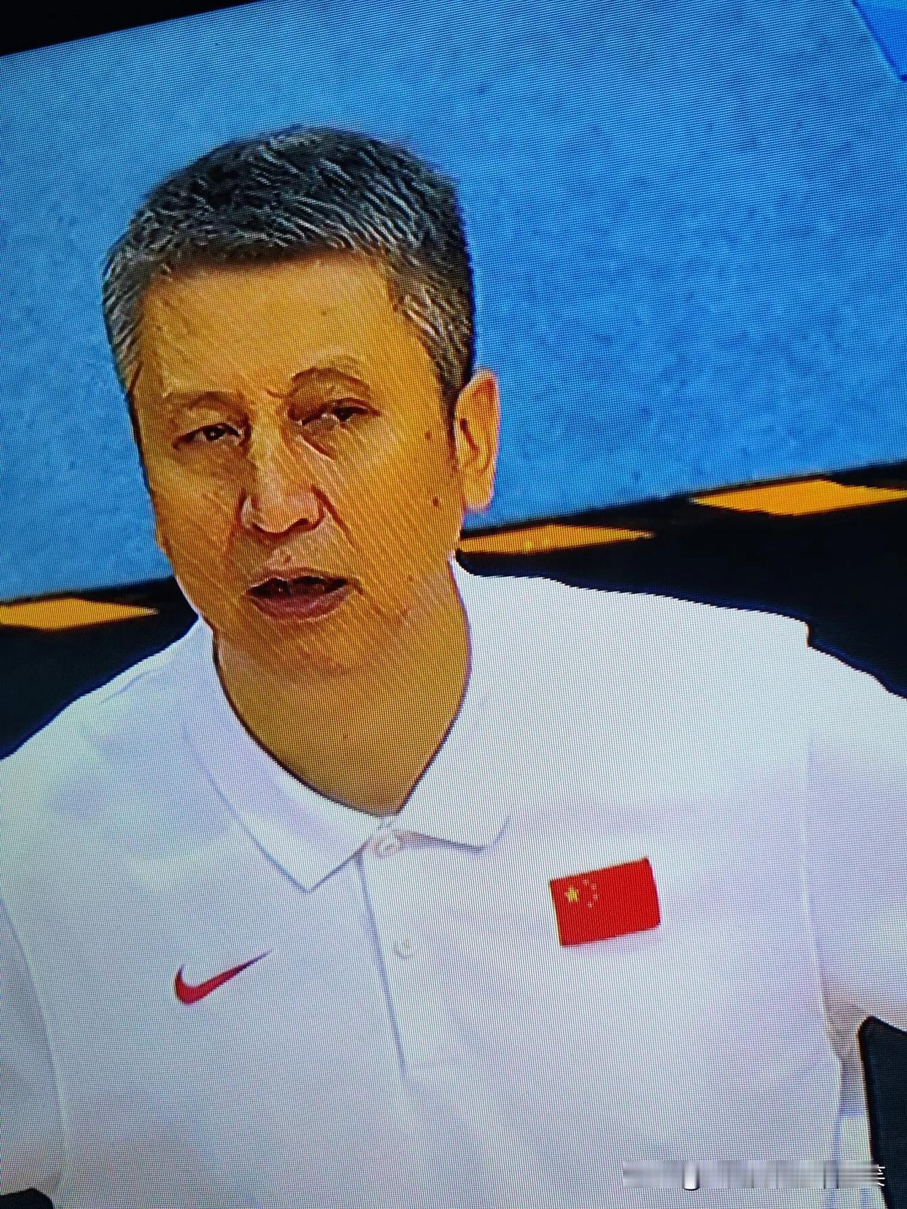 多次看到郭士强在全运会现场观看男篮比赛镜头！发现这次男篮国家队集训中除了熟悉的曾