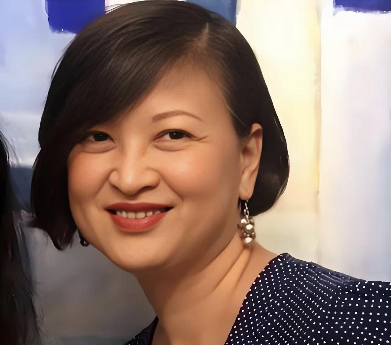 1月13日，《纽约时报》一篇署名袁莉的文章，彻底撕下了西方媒体“客观中立”的伪装