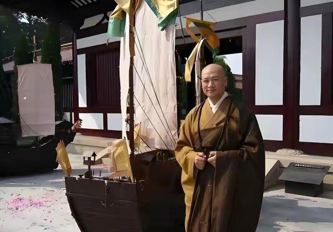 迟重瑞在陈丽华的遗嘱分配现场签了字，放弃继承遗产。据多方报道，迟重瑞在陈丽华遗