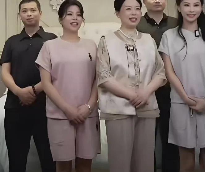 许敏阿姨和姚师兵叔叔最可惜，因为他们用青春和爱精心培养出来的孩子离世，如果只是意