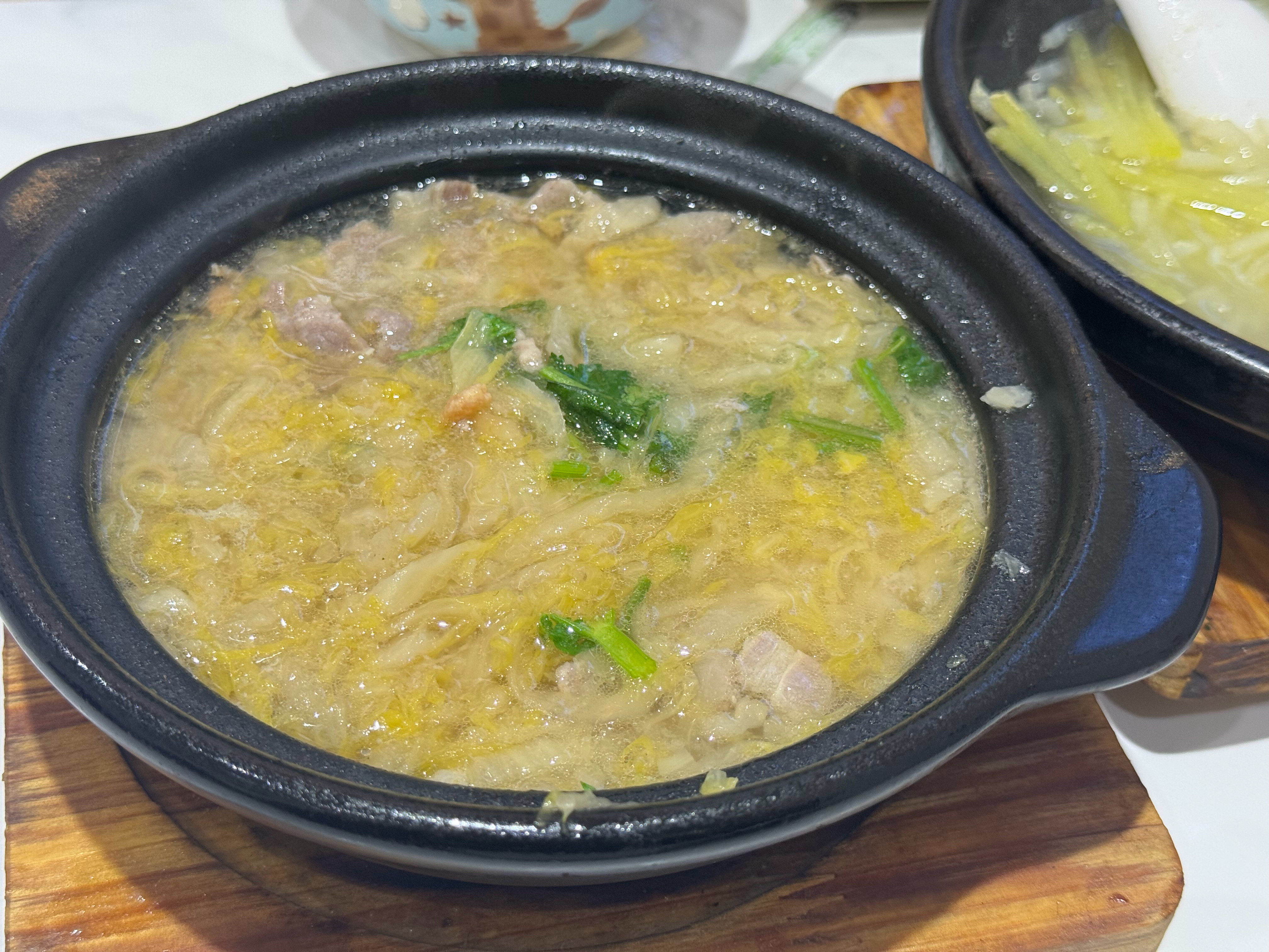 回家吃上砂锅了，真是想了好久了已经。