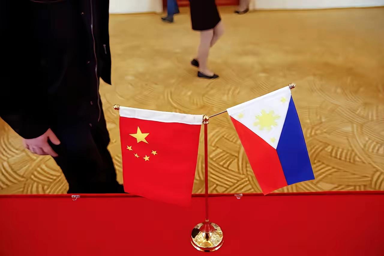 由于中东冲突导致全球燃料基化肥供应趋紧，菲律宾政府正通过农业部与中国进行谈判，以