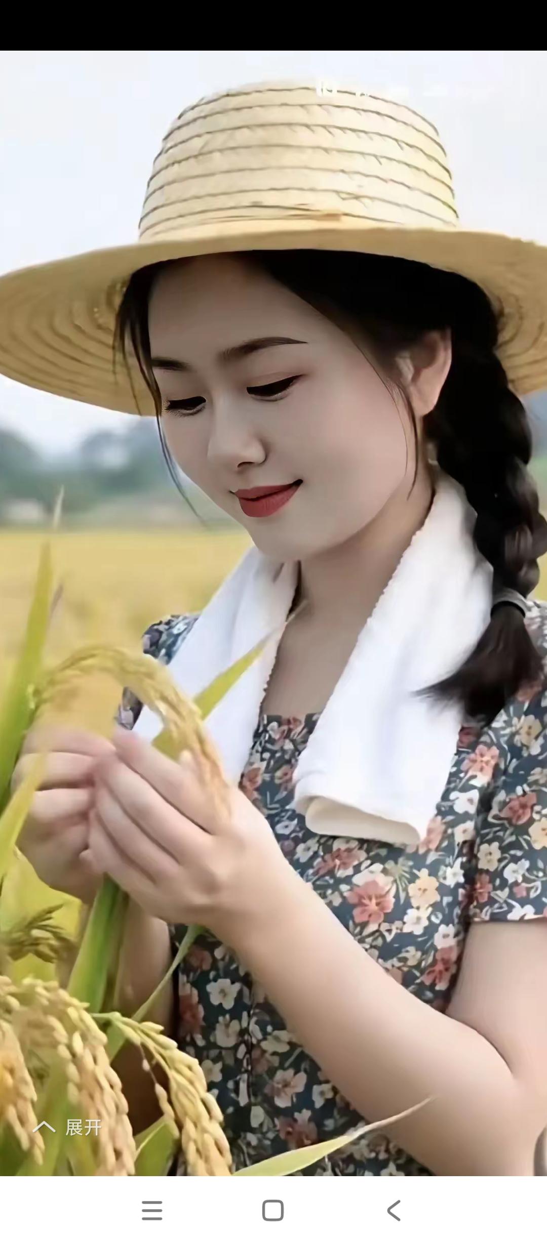 上联：青春无价千秋颂，请对下联壮志有为万代传。