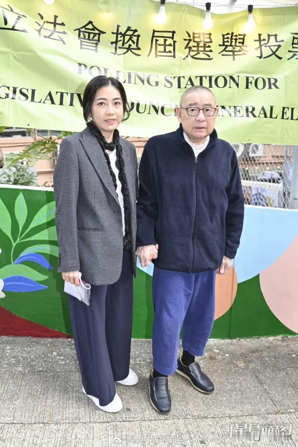 甘比养尊处优但看起来那么苍桑也是有原因的，只要观察一下就能发现，周围凡是找大龄老