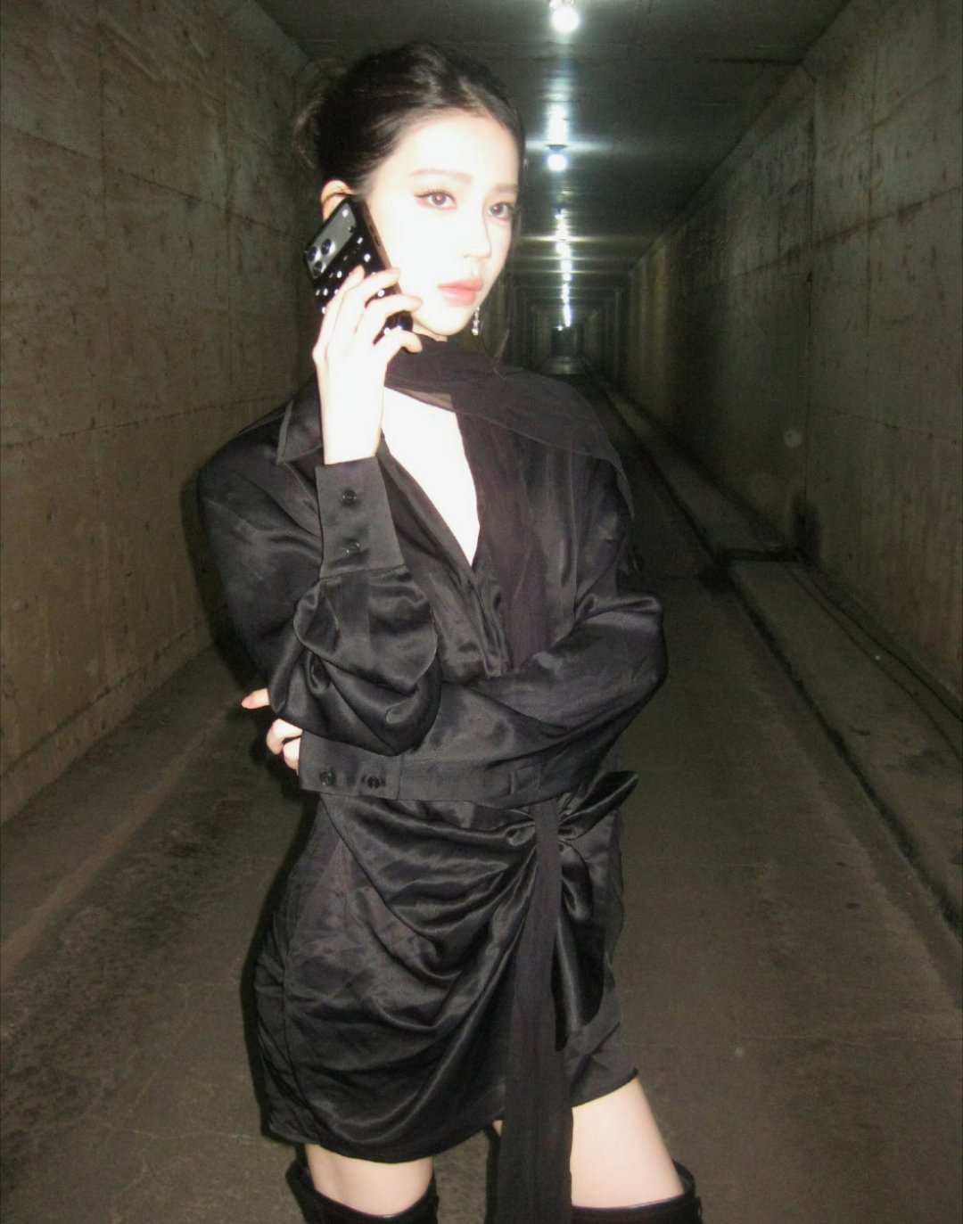 刘梦芮这个👓完全是神来之笔感觉是很酷很腹黑的坏女人哈哈哈哈哈哈