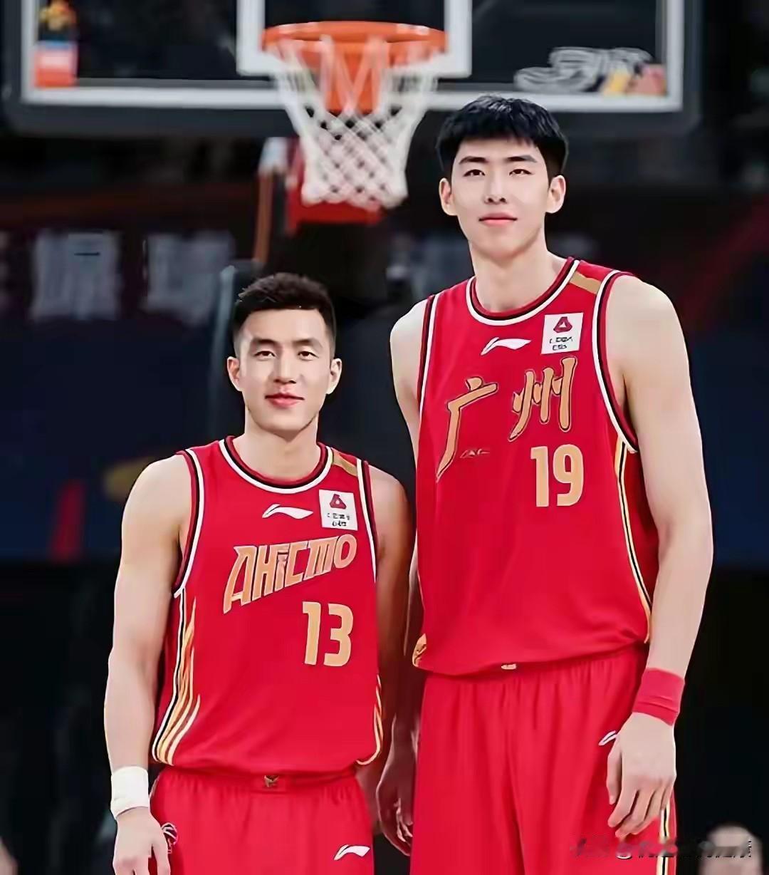徐昕恐步曾繁日后尘！恐砸了自己饭碗！杜锋和徐昕这事，说出来真让人又气又惋惜