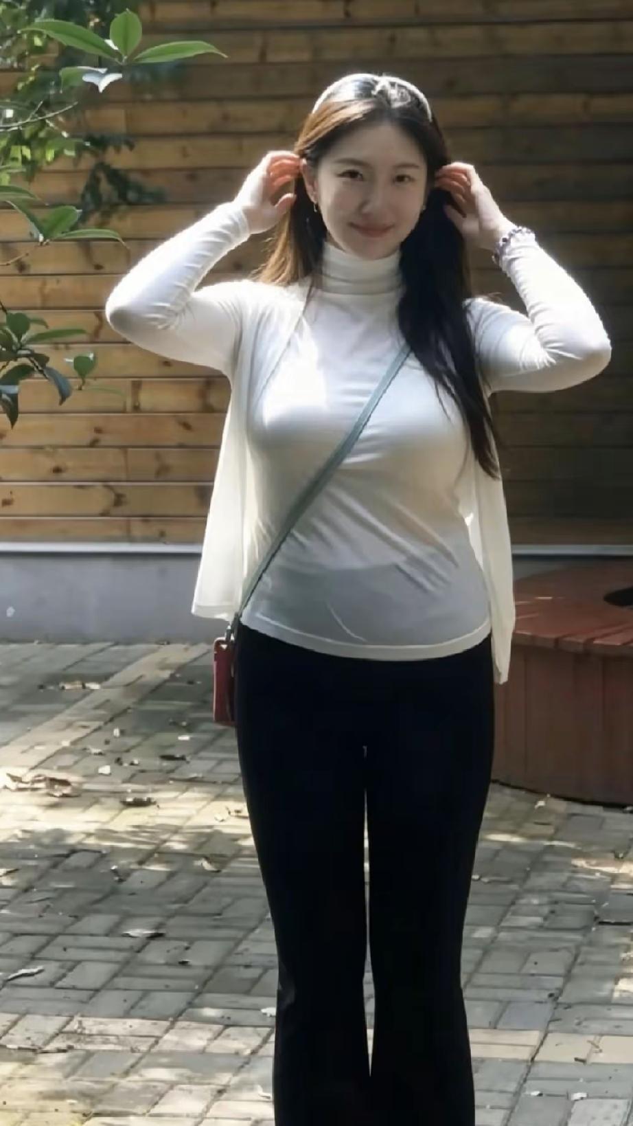 真正的修行，是从逃离人间，慢慢选择回归人间。1、起初总想远离喧嚣，躲开所有