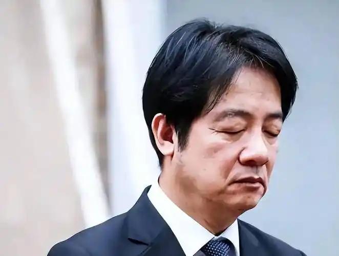 过去十年，民进党对日本政客拜鬼装聋作哑，现在连都不装了！8月15日，赖清