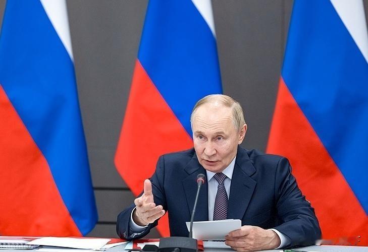 普京刚试射完“波塞冬”核鱼雷，北约就放话要把莫斯科从地图上抹掉！俄罗斯直接回应：