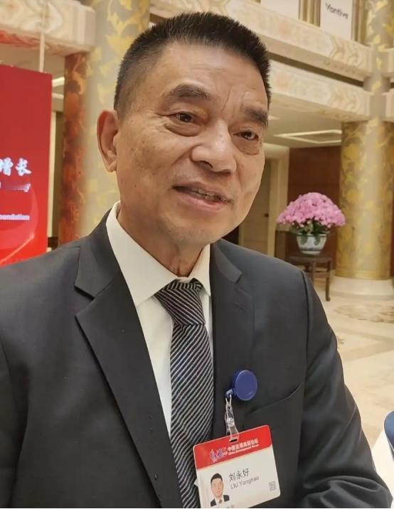 刘永好这席话，才算戳中了经济的真正痛点！扩内需喊得再响，没有稳定工作托底，老百姓