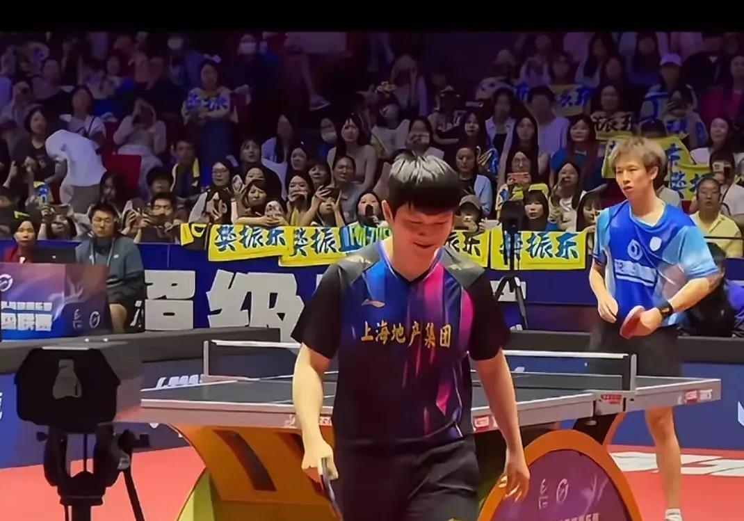 你知道樊振东和林高远这场，两人为啥没有对视过吗？因为对视了就打不成了。樊振东