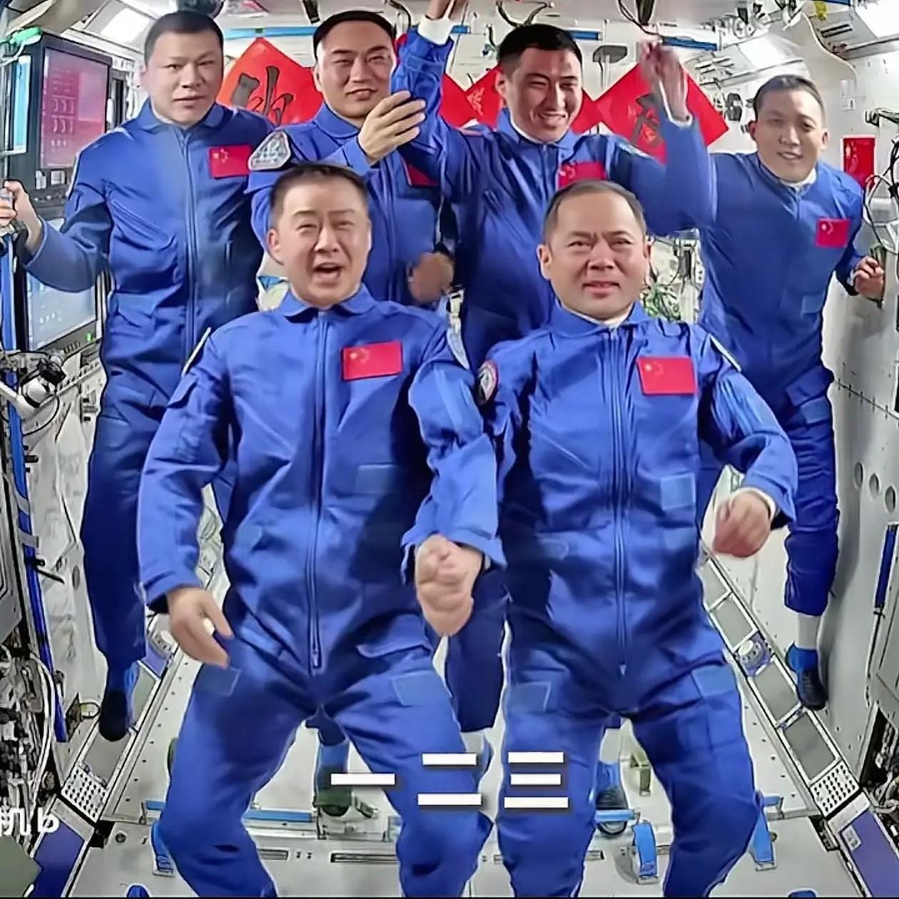 搞了半天才明白仅仅过了9天时间神舟20号里的3位航天员，居然就可以乘坐21号