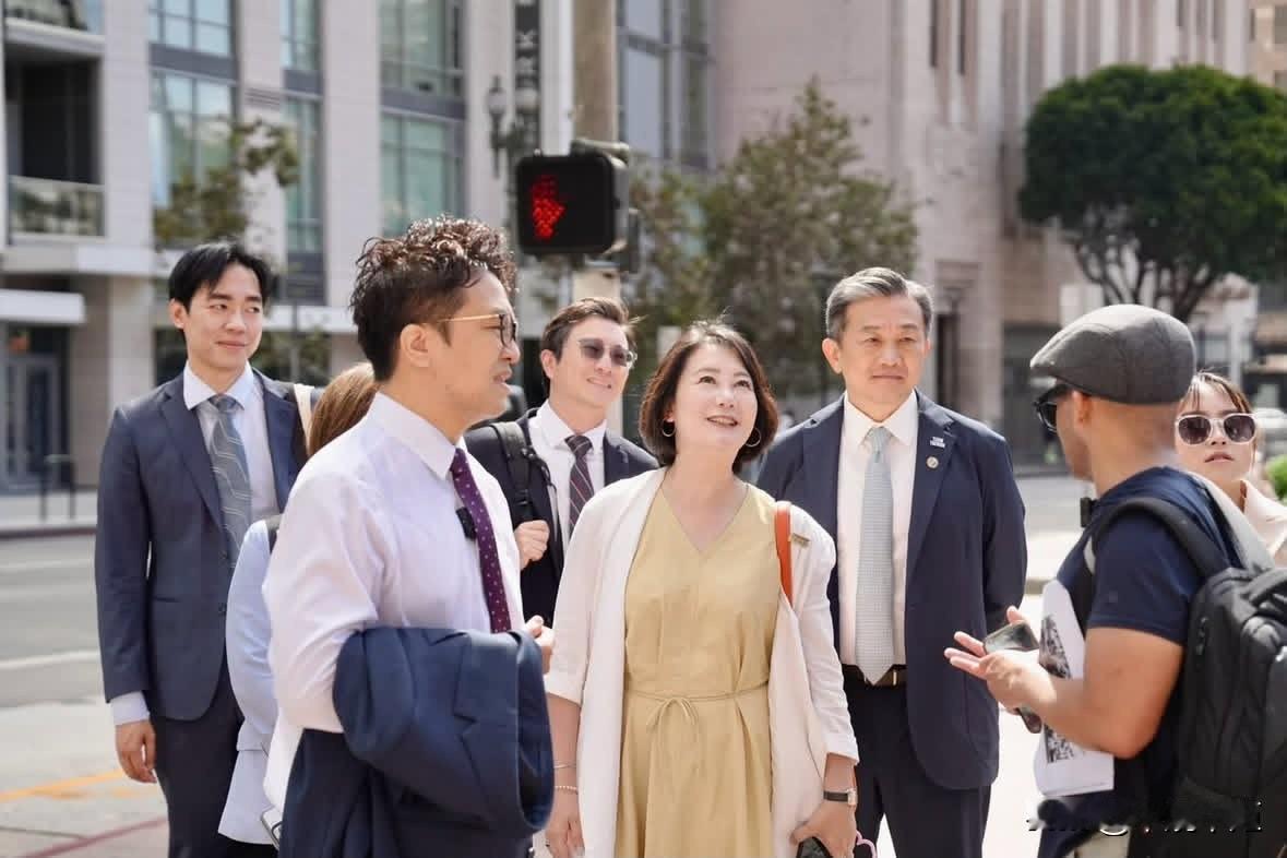 民进党台北市参选人沈伯洋今（30日）在社媒发文妄称，这次访美短短8天，行程超紧凑