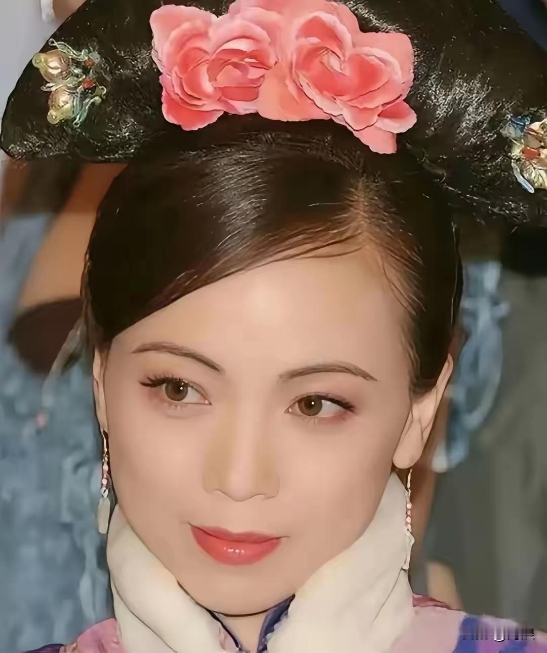 1996年，邓萃雯爱上已婚的江华，不顾江华怀孕的妻子，连续6天在邓萃雯闺房私会，