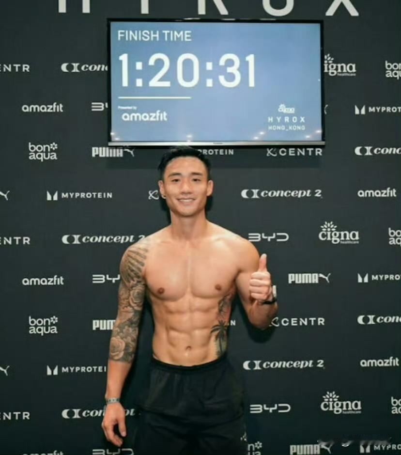 蔡卓妍官宣成婚，丈夫身为健身教练引发热议。健身教练、发型师、私人司机这类贴身服务