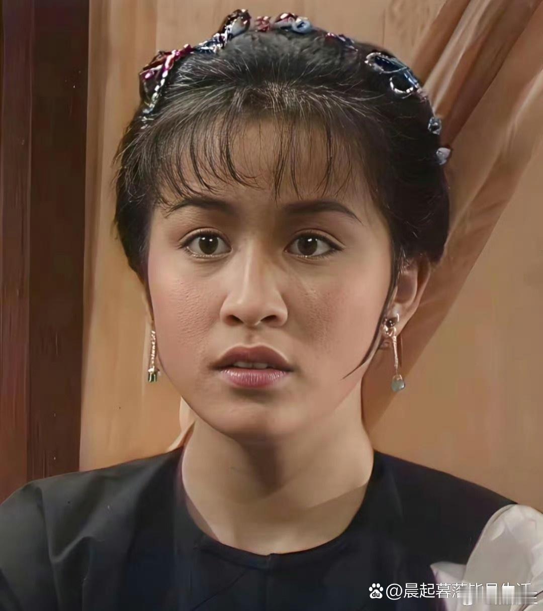 年轻时候的刘嘉玲颜值一般。