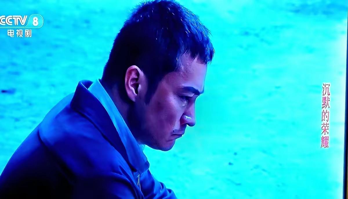 他演砸了，却给所有人提了个醒​喻恩泰把叛徒蔡孝乾演成跳梁小丑，观众齐喊出戏，三