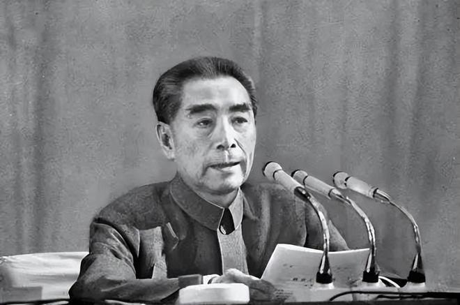 1969年张治中去世后，周总理找到其子女：毛主席让我问你们两件事。1969年4