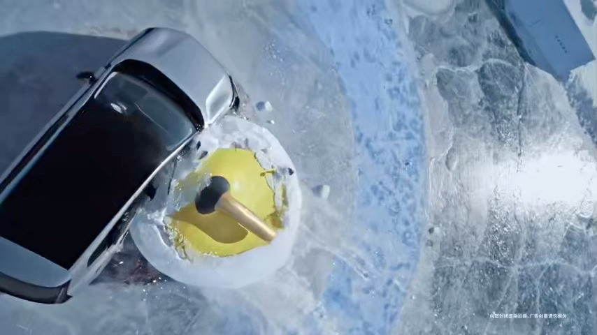沃尔沃总裁硬刚绝望冰壶❄️-30℃极寒环境下🥌5吨实心冰壶随机侧面撞击🚗车辆