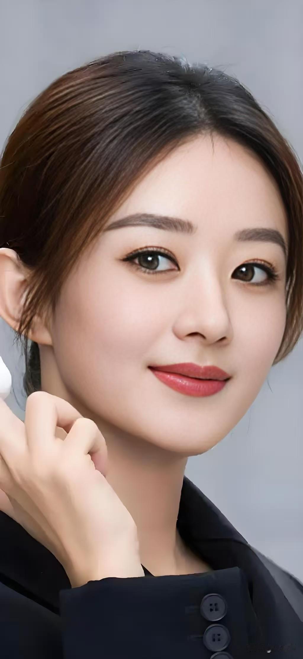 赵丽颖工作室，发文道歉！8月25日傍晚六点左右，赵丽颖工作室发文道歉，消息一出