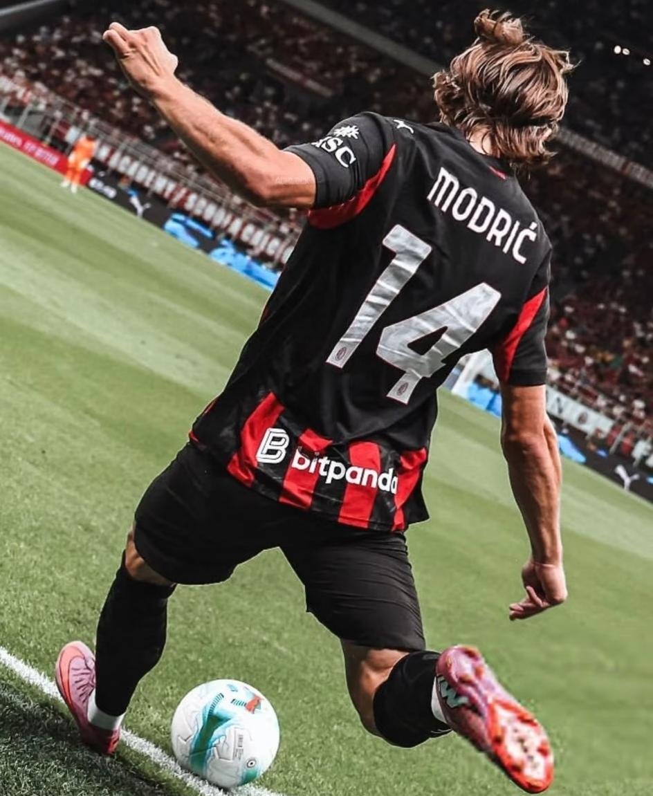 魔鬼赛程，就差搞定蓝鹰收官！最近米兰一波打罗马、亚特兰大、国米、拉齐奥的赛程，