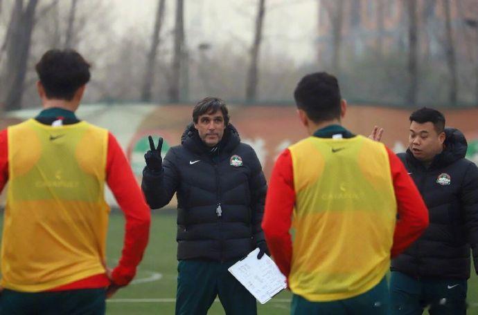 热身赛: 河南队0-0战平武汉三镇, 河南队两位锋线新援未登场