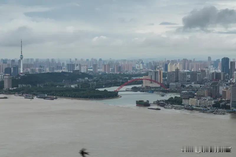 中国有两个双重内陆省级行政区，一个是湖北省，一个是重庆市很多人都不知道，咱