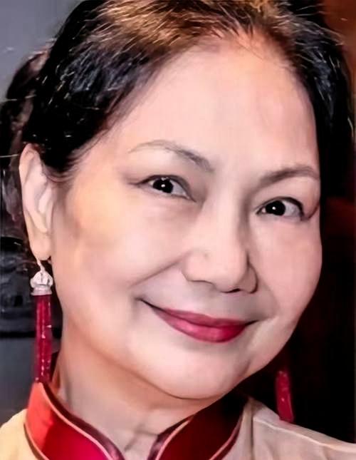 S家亲情关系：聚光灯下的爱与未解之谜小S，S妈，具俊晔，他们总是在表达爱，爱意