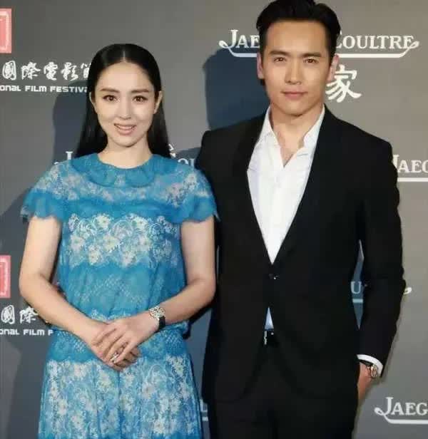 我开始理解高云翔的现任妻子了。她哪里都好，年轻又富有，能给高云翔安稳生活