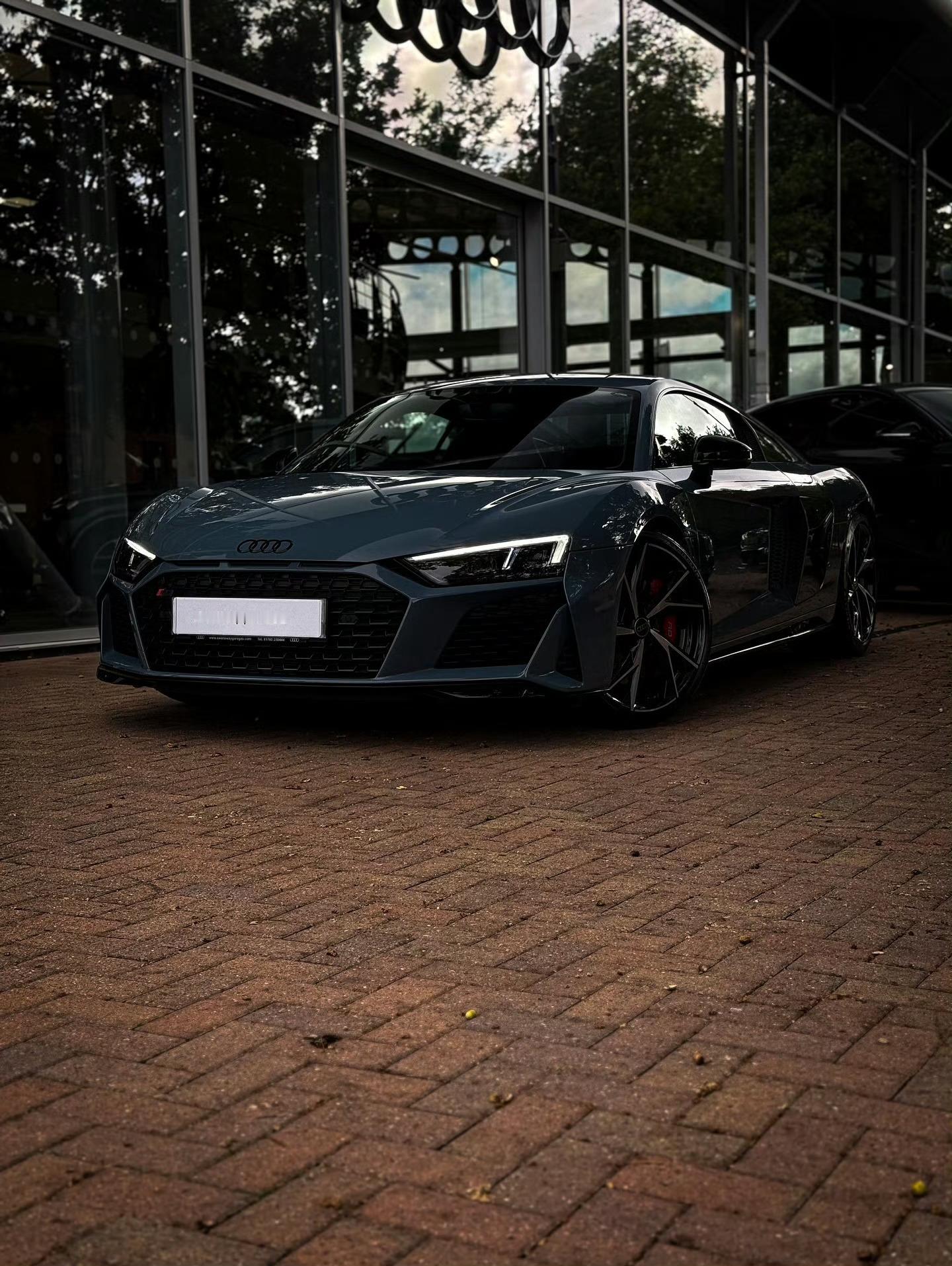 奥迪R8V10RWD​​​[墨镜][墨镜]​​​