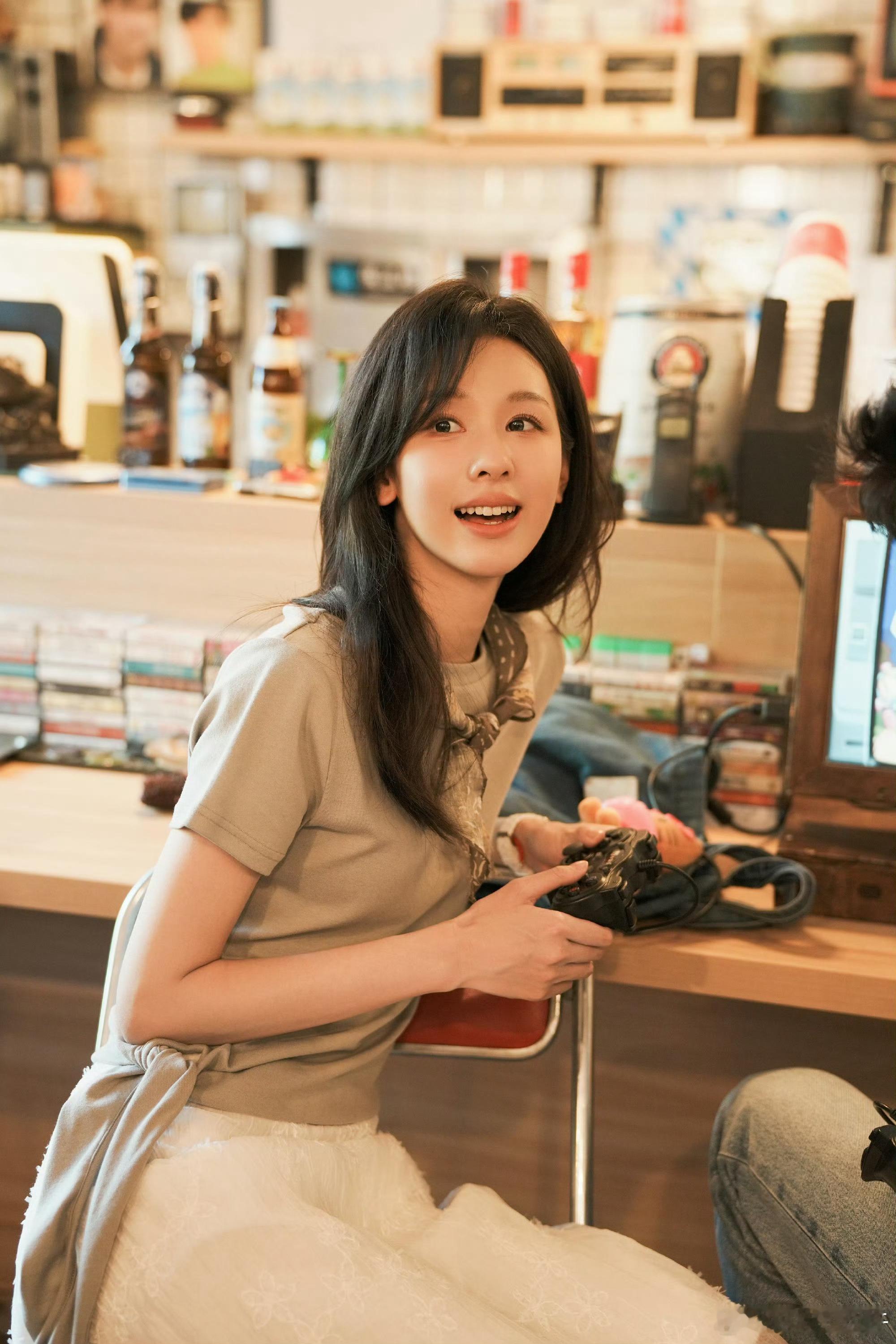 女明星七夕营业照杨紫｜沈月｜白鹿｜李兰迪｜张婧仪｜陈都灵｜文淇