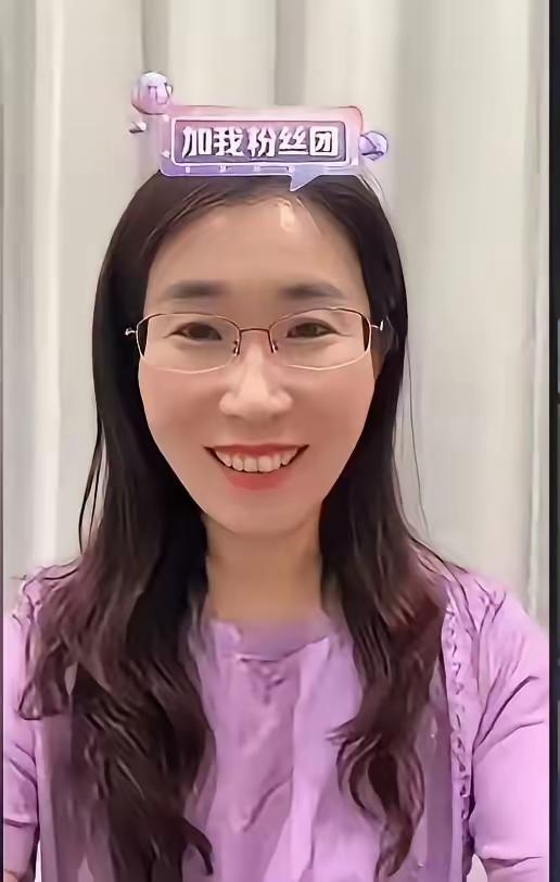 朱女士笑了，开心了，因为唐某杰做了一个决定，这一个决定还是有些意外的，唐