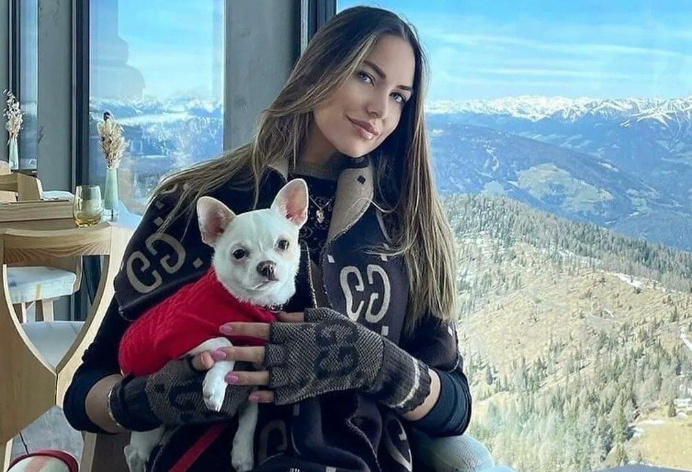 在意大利，一名身份不明的人撬开了29岁模特帕梅拉·杰尼尼的棺材，偷走了她的头颅。