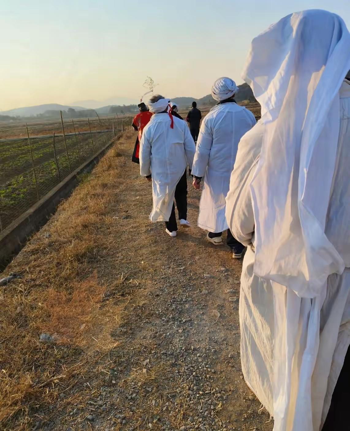 新的殡葬制度出台了！主张“土葬方式”的人估计傻眼了，从今年3月30日正式实施