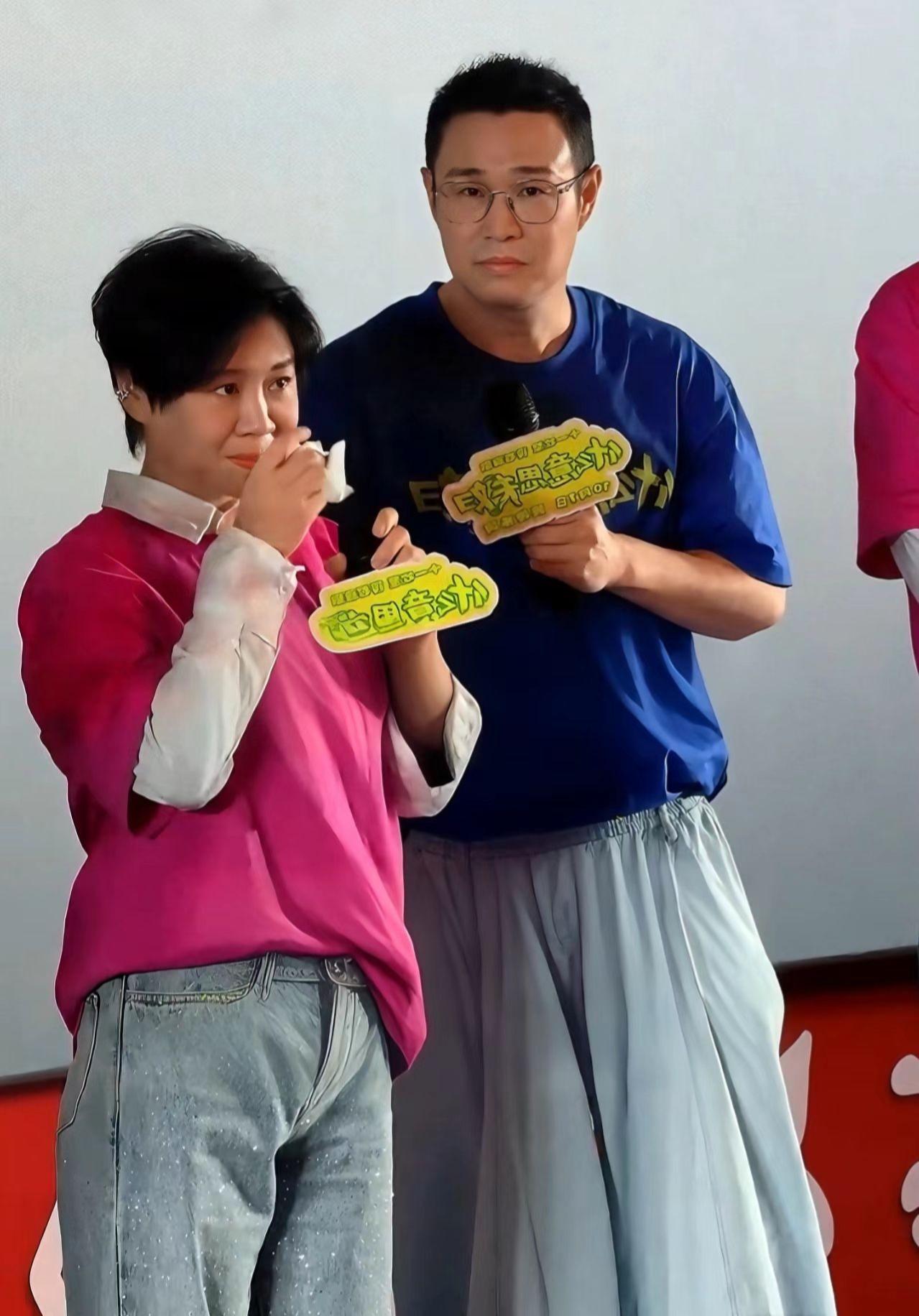别总说她是小沈阳的媳妇，真要论舞台功底，她早就是二人转剧场里能独当一面的角儿。
