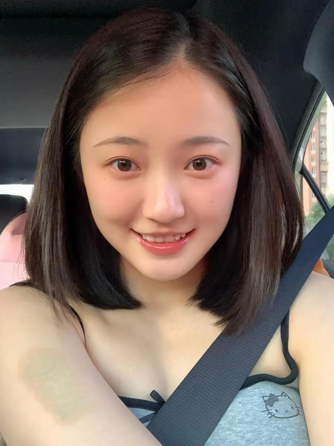 大家看到这女生的第一印象怎么样？