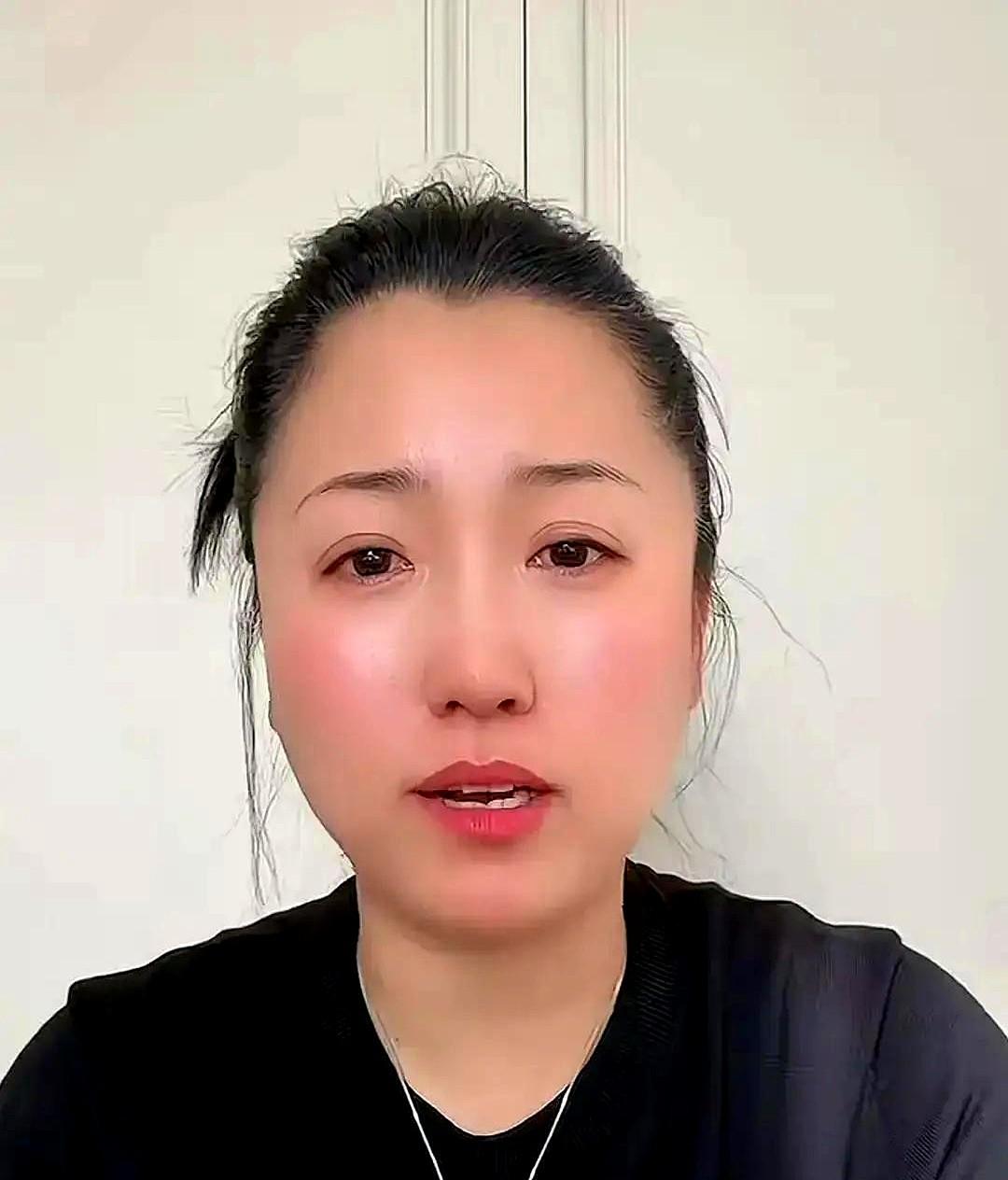 一个保姆，在赵本山300亩的影视基地里，睡了整整20年。不是什么杂物间，是正