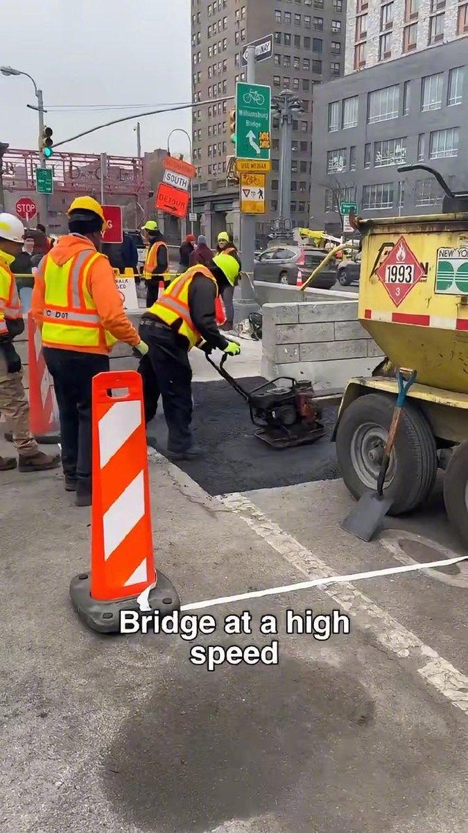 纽约修补个路面，铺了4个平方的沥青，你猜多少钱？找老墨做，2万美元吧。但