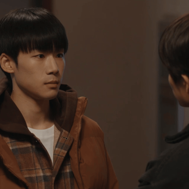 三人行好多打戏 《三人行》你小子真的癫癫的[doge]不仅自己打自己，还要打别人