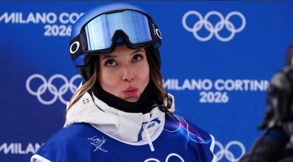 美国共和党籍参议员里克·斯科特11日发文说：“如果谷爱凌乐于批评美国，支持共产主