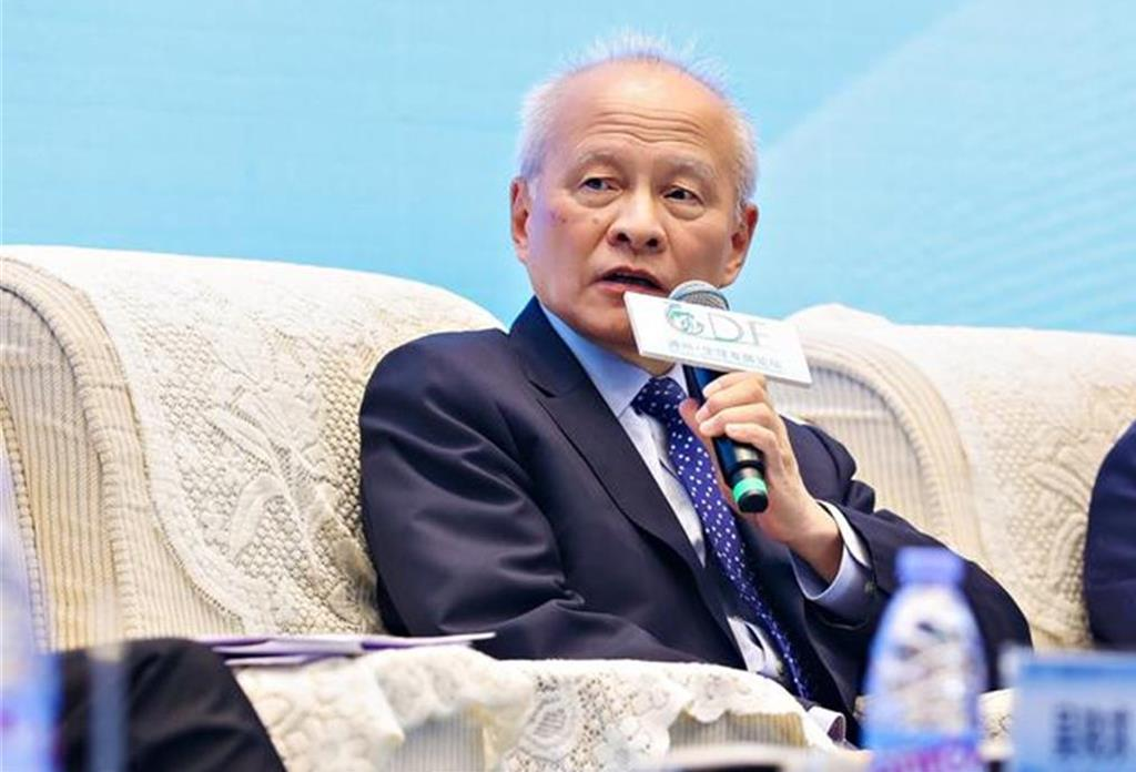 祖国统一是大势所趋，中国悄然抛售5577亿美债，对美打出组合拳！在世界和平论坛