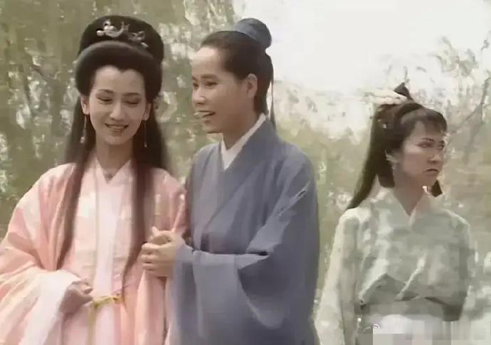 当你的闺蜜恋爱脑时，小青的表情，哈哈哈哈