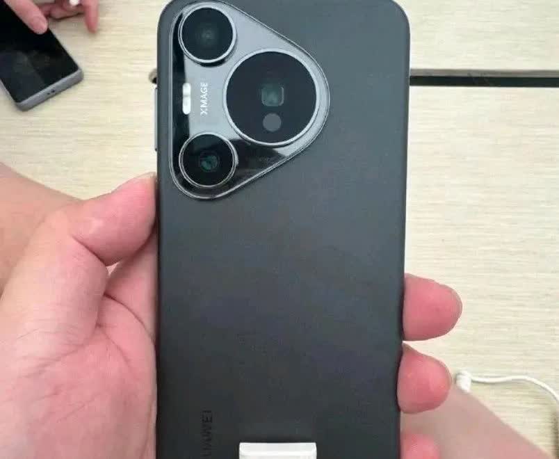 华为Mate70突然不香了，12GB+1TB突降1600元，麒麟9000S+昆仑