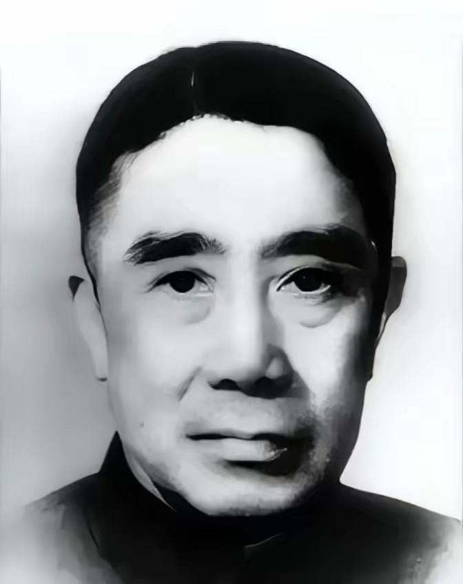 戴笠一辈子只做到副局长，军统真正的正局长，是贺耀祖，这个人表面是蒋介石心腹，暗地