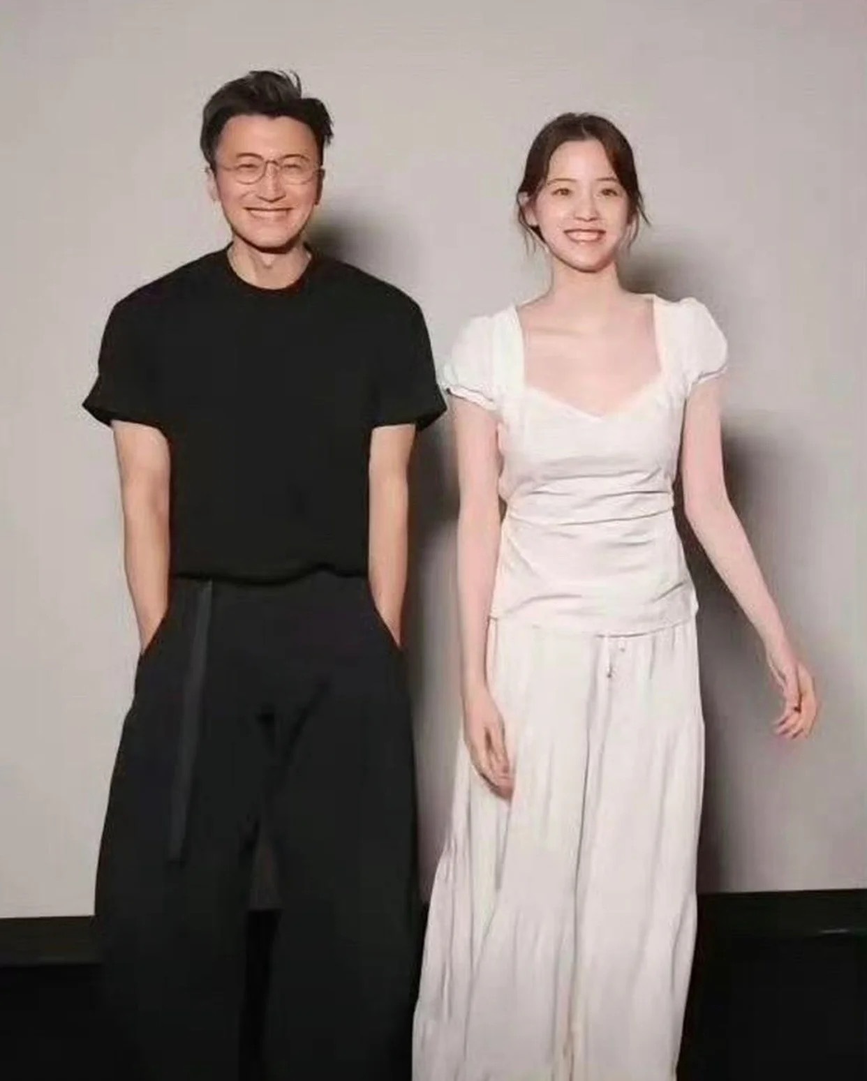谢霆锋真是做到了让妻子很放心